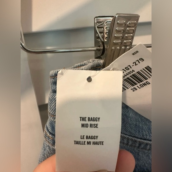 Abercrombie mid rise baggy jeans - Picture 5 of 6